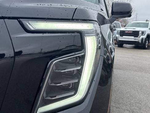 New 2026 GMC Yukon XL AT4 w/ AT4 Premium Plus Package image 10