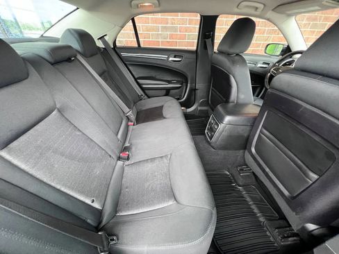 Used 2019 Chrysler 300 Touring w/ Sport Appearance Package image 17