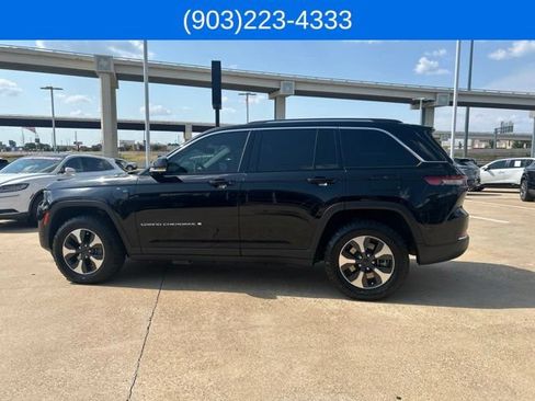 Used 2022 Jeep Grand Cherokee Limited 4xe w/ Luxury Tech Group II AWD/4WD image 7