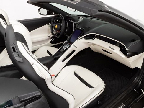 Used 2024 Ferrari Roma Spider image 59