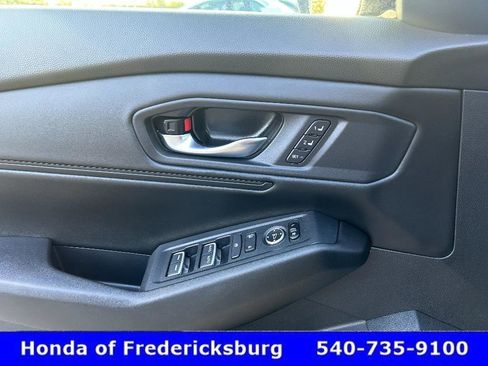 Used 2023 Honda Accord EX-L image 25