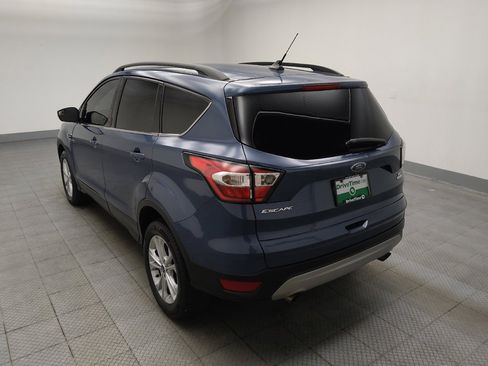 Used 2018 Ford Escape SE w/ SE Sync 3 Package FWD image 5