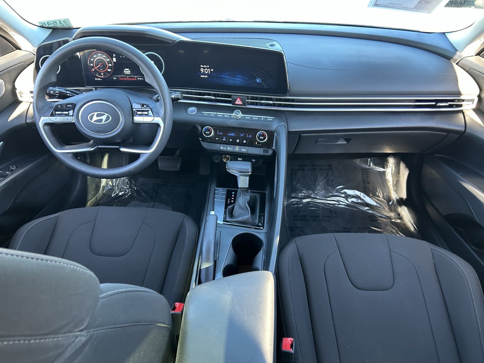 Used 2024 Hyundai Elantra SEL FWD image 17