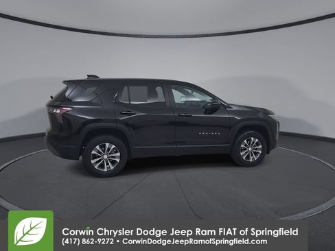 Used 2026 Chevrolet Equinox LT FWD image 16