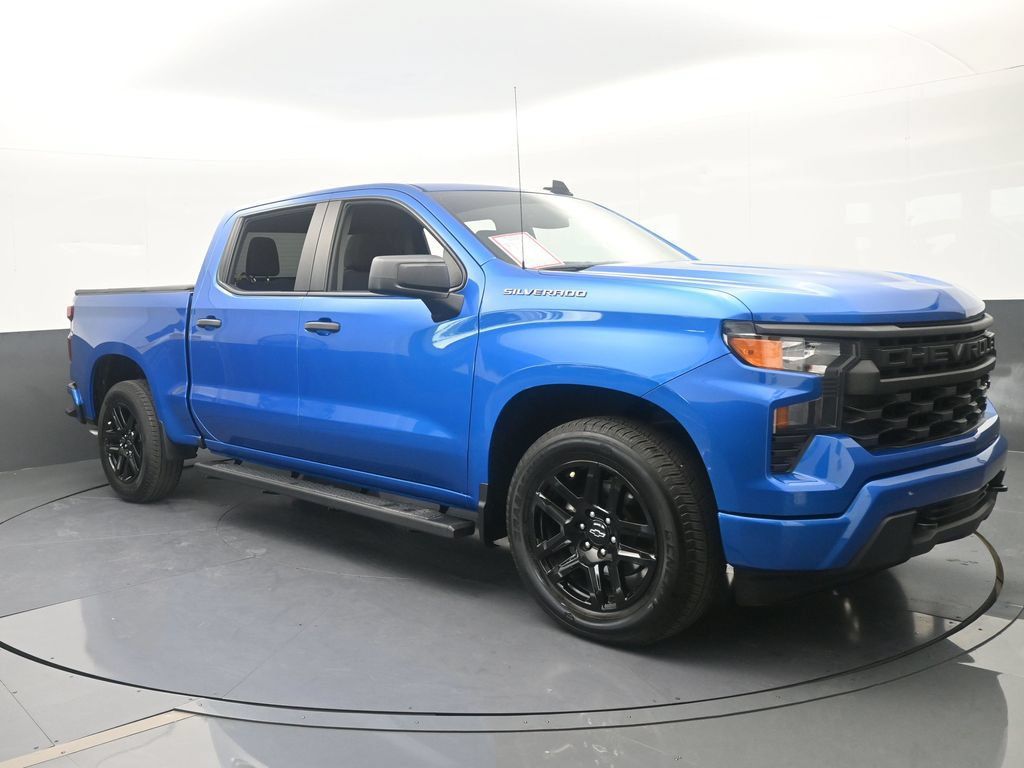 Used 2024 Chevrolet Silverado 1500 Custom RWD image 8