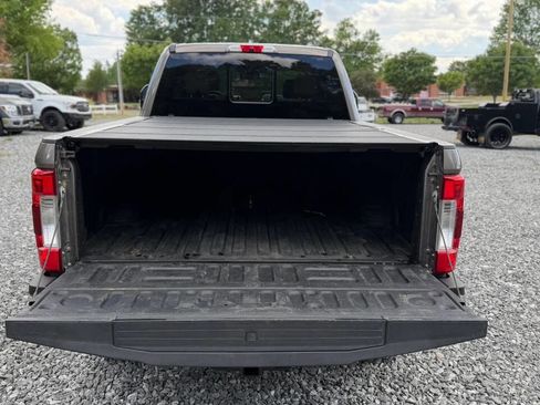 Used 2019 Ford F250 Lariat w/ Lariat Ultimate Package AWD/4WD image 7