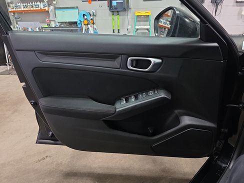 Used 2023 Honda Civic Sport image 27