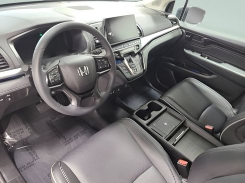 Used 2025 Honda Odyssey Touring image 25