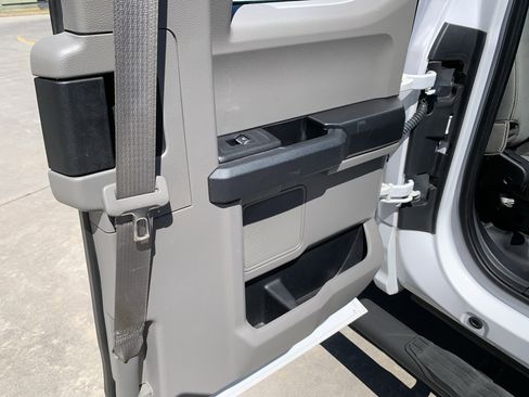 Used 2019 Ford F150 XL w/ Equipment Group 101A Mid AWD/4WD image 34