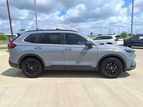 Used 2025 Honda CR-V Sport-L image 8