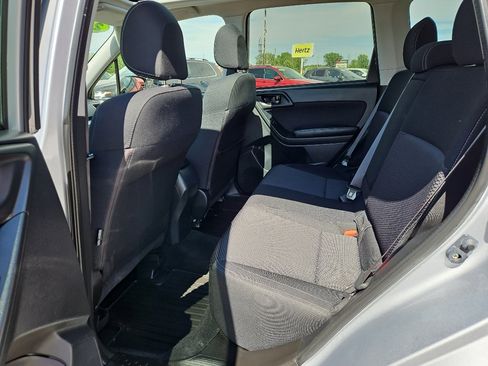 Used 2017 Subaru Forester 2.5i Premium w/ All-Weather Package AWD/4WD image 12