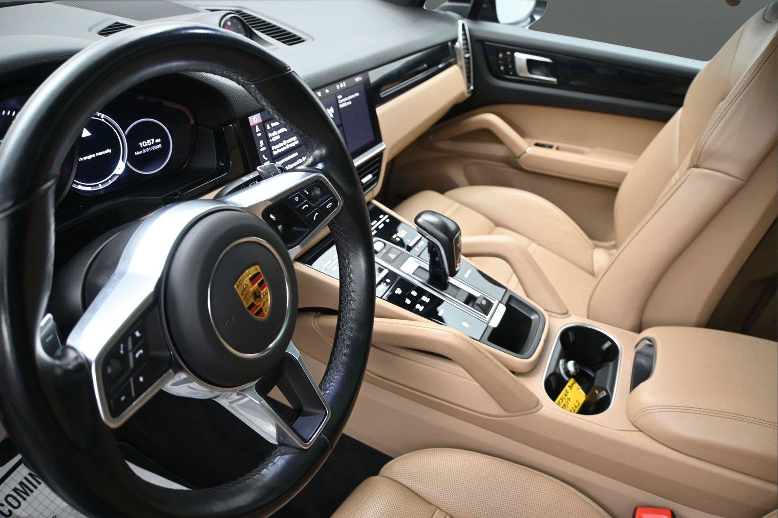 Used 2021 Porsche Cayenne AWD/4WD image 2