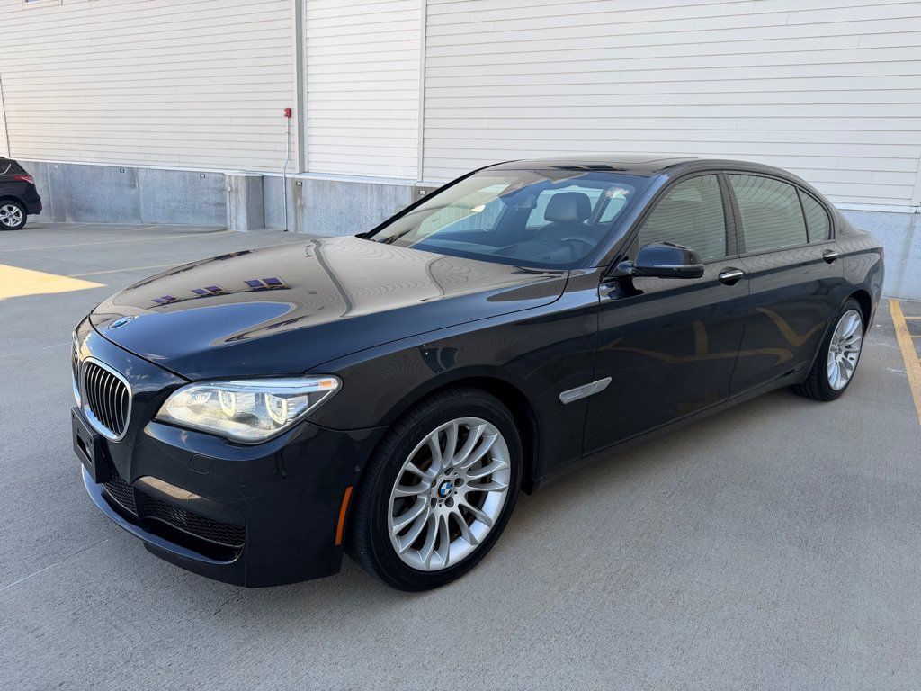 Used 2014 BMW 750Li xDrive AWD/4WD image 7