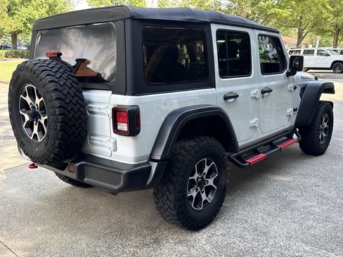 Used 2023 Jeep Wrangler Unlimited Rubicon w/ Cold Weather Group AWD/4WD image 7