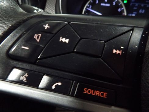 Used 2020 Nissan Kicks S image 15