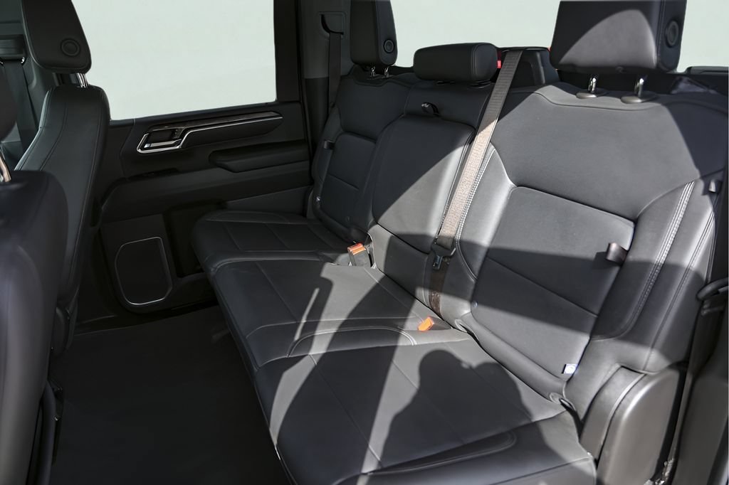 Used 2025 Chevrolet Silverado 2500 LTZ AWD/4WD image 26