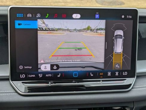 New 2026 Volkswagen Tiguan SE R-Line FWD image 23