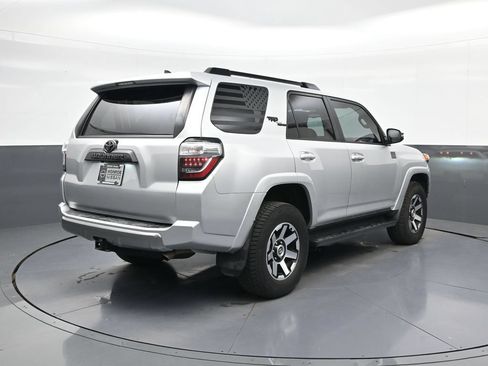 Used 2021 Toyota 4Runner TRD Off-Road Premium AWD/4WD image 7