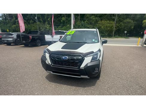 Used 2025 Subaru Forester Wilderness w/ Convenience Package AWD/4WD image 7