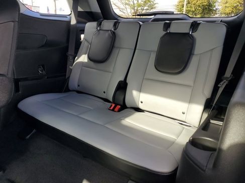 Certified 2021 Ford Explorer XLT w/ Equipment Group 202A image 13