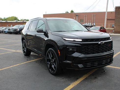 Used 2024 Chevrolet Traverse RS FWD image 4
