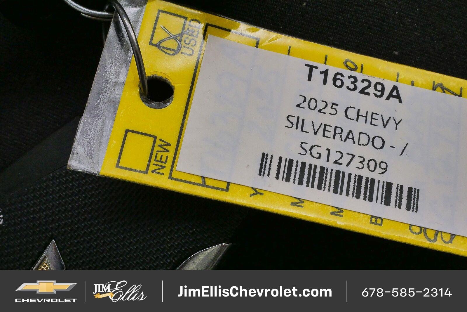 Certified 2025 Chevrolet Silverado 1500 LT AWD/4WD image 33
