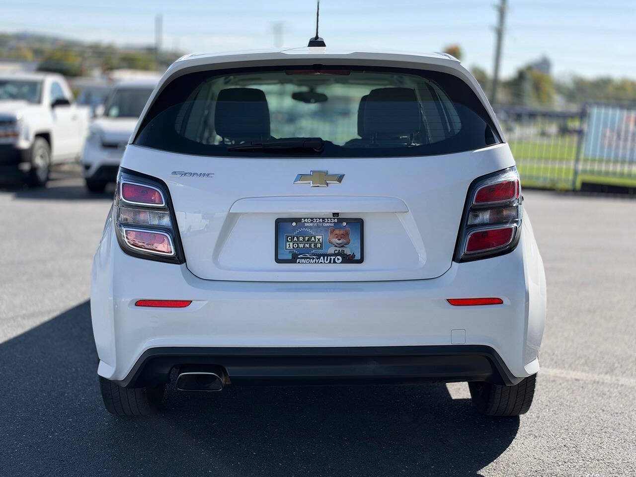 Used 2018 Chevrolet Sonic LT FWD image 32