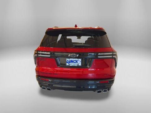Used 2025 Chevrolet Traverse RS image 5