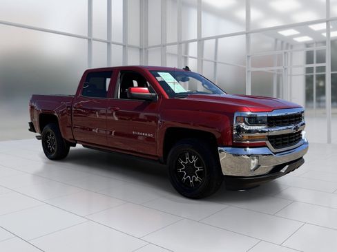 Used 2018 Chevrolet Silverado 1500 LT w/ All Star Edition RWD image 8