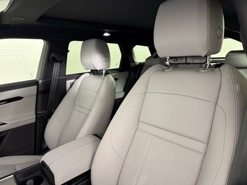 Used 2026 Land Rover Range Rover Evoque S image 7