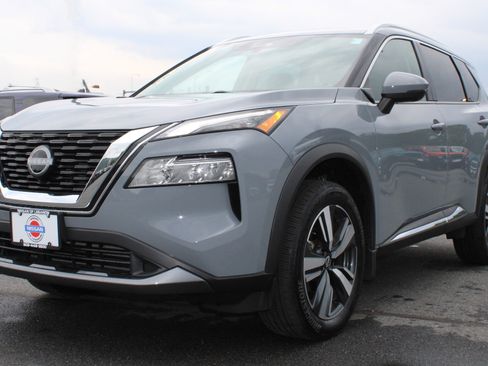 Used 2023 Nissan Rogue SL AWD/4WD image 1