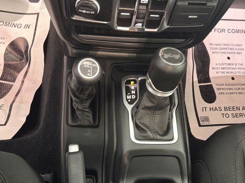 Used 2023 Jeep Wrangler Willys image 22