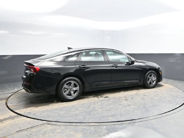 Used 2023 Kia K5 LXS FWD image 2