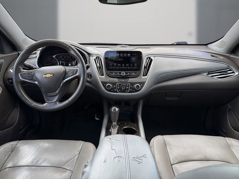 Used 2017 Chevrolet Malibu Premier w/ Premier Sun and Wheel Package FWD image 17