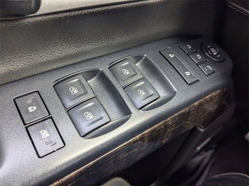 Used 2016 GMC Sierra 2500 Denali w/ Duramax Plus Package image 26