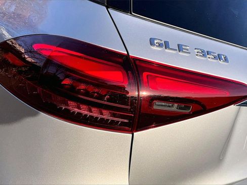 Certified 2025 Mercedes-Benz GLE 350 4MATIC image 32