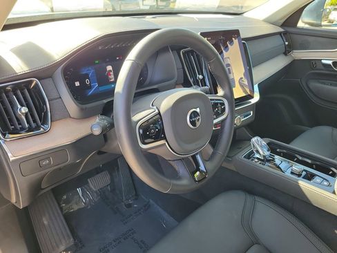 Certified 2025 Volvo XC90 B5 Plus image 24