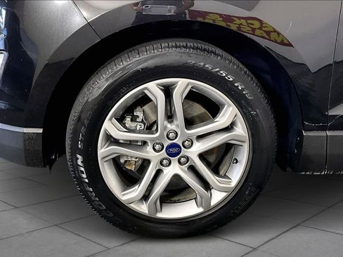 Used 2015 Ford Edge Titanium image 10