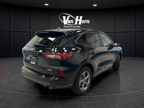 Used 2024 Ford Escape ST-Line w/ Tech Pack #1 AWD/4WD image 7