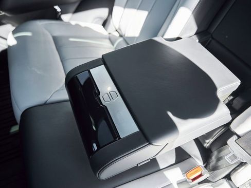 Used 2025 Land Rover Range Rover Sport Autobiography image 39