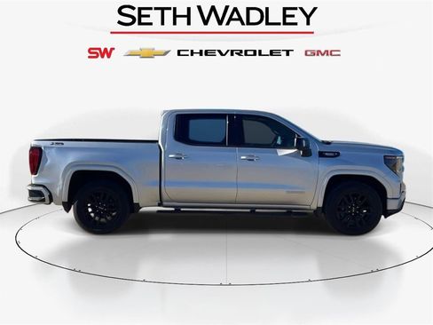 Used 2022 GMC Sierra 1500 Elevation w/ Elevation Premium Package image 8