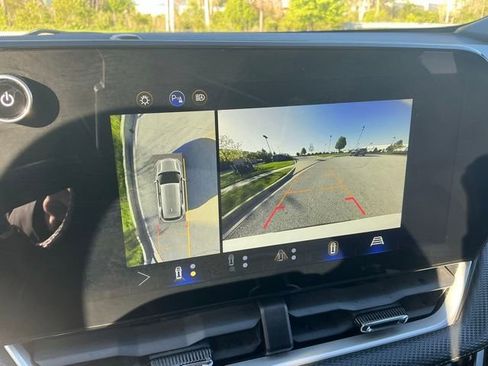 Used 2025 Chevrolet Equinox LT w/ Convenience Package II AWD/4WD image 29