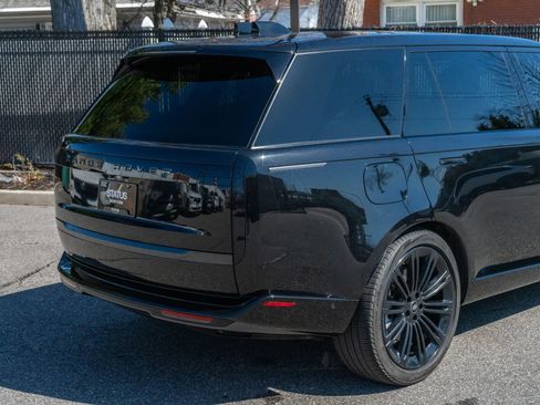 Used 2023 Land Rover Range Rover Long Wheelbase SE AWD/4WD image 30
