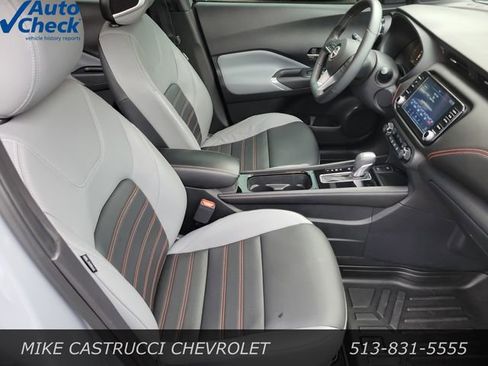 Used 2023 Nissan Kicks SR w/ SR Premium Package FWD image 25