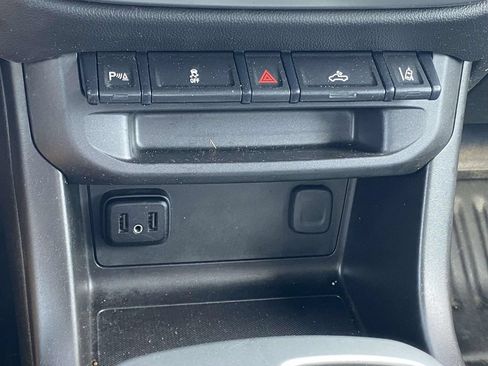 Used 2022 Chevrolet Colorado LT w/ Fleet Safety Package RWD image 24