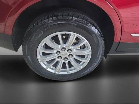 Used 2019 Cadillac XT5 FWD image 13