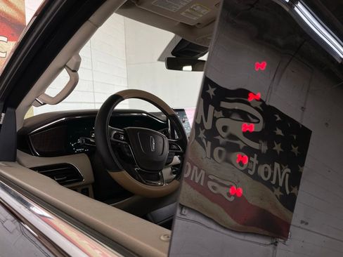 Used 2018 Lincoln Navigator Select w/ Technology Package image 10