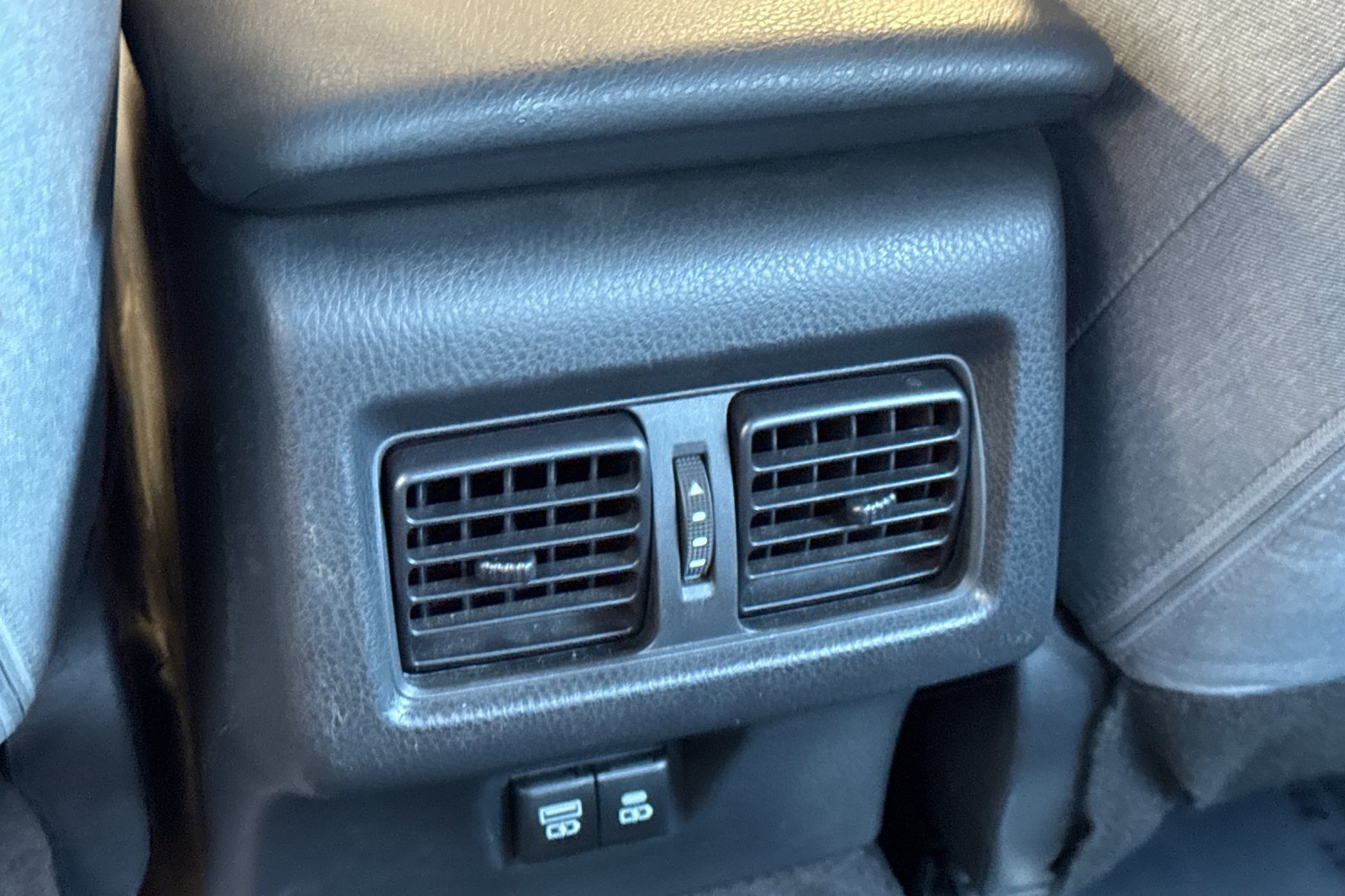 Used 2025 Toyota Camry LE FWD image 16
