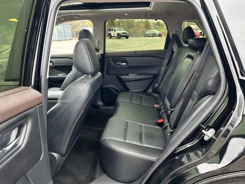 Certified 2023 Nissan Rogue SV w/ SV Premium B Package AWD/4WD image 12