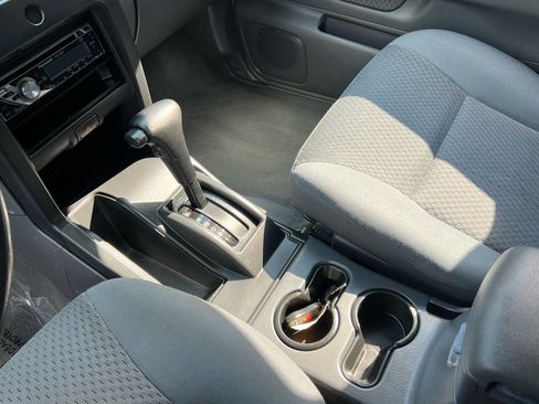 Used 2002 Nissan Xterra XE image 22